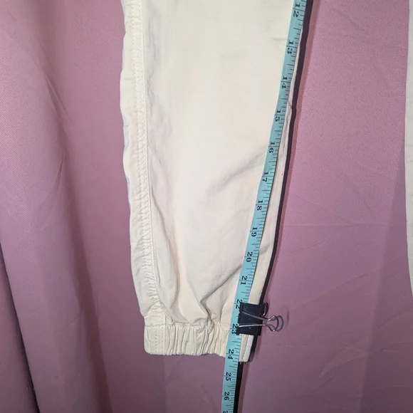 AMERICAN EAGLE Drawstring Cargo Pants 0 Short NWT - Picture 7 of 13